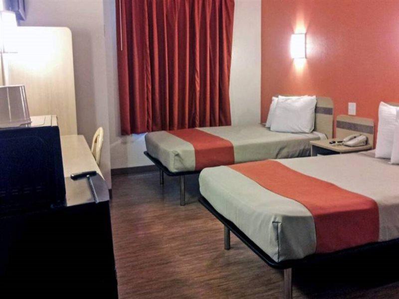 Motel 6 Sinton Tx Buitenkant foto
